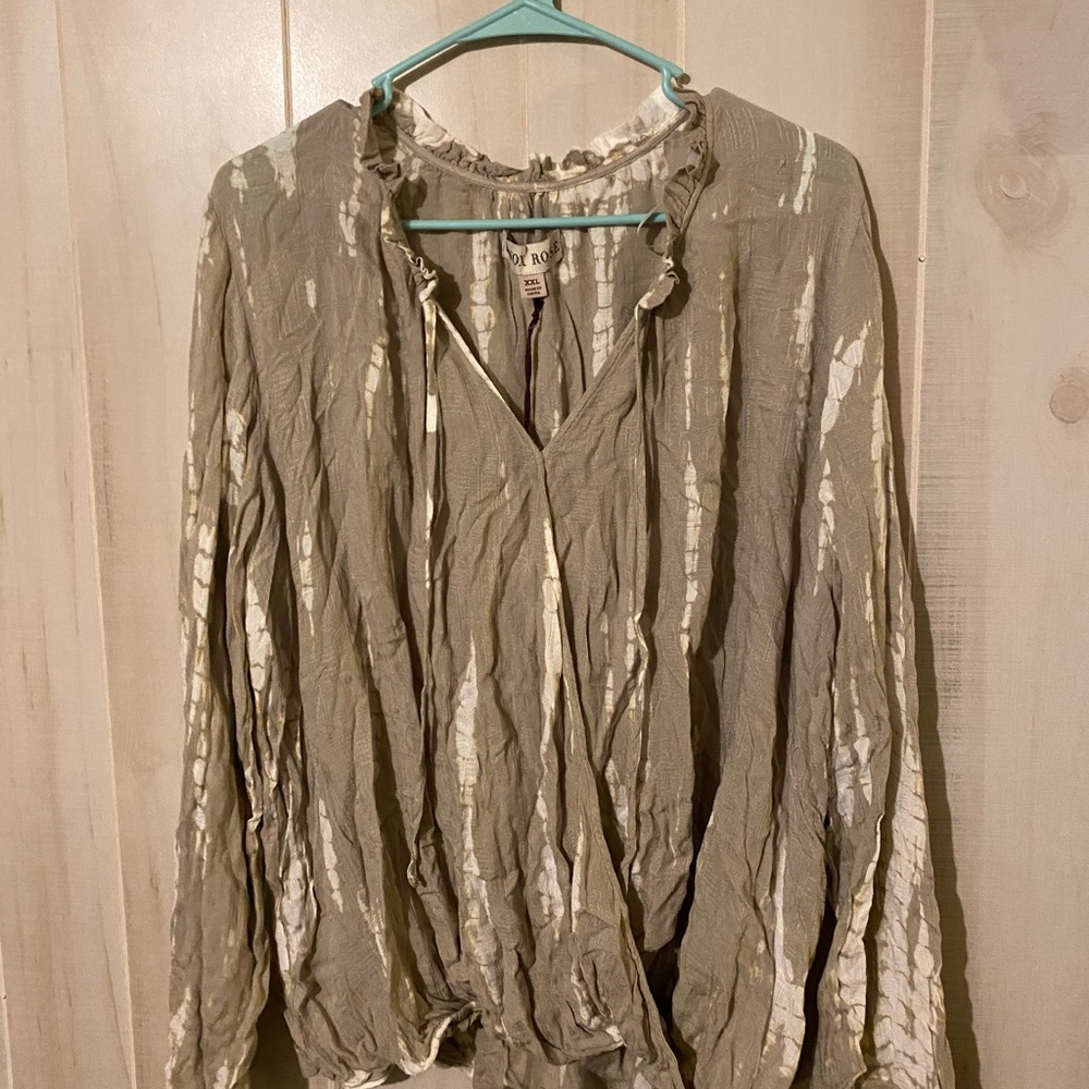 Knox Rose NWT Blouse